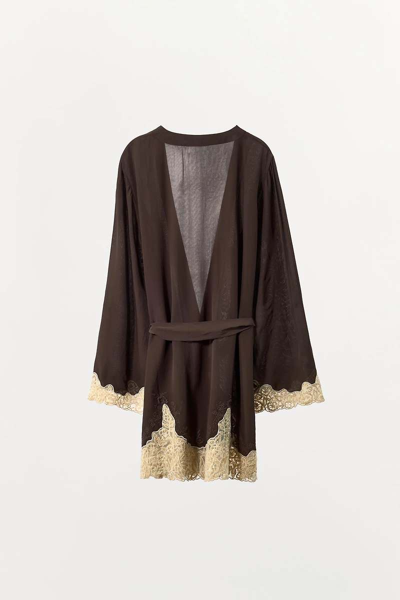 ROBE DE CHAMBRE EN VISCOSE 100% BRODÉE DENTELLE