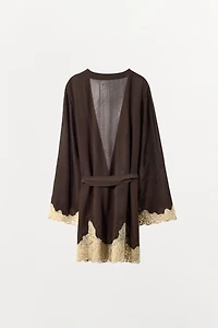 ROBE DE CHAMBRE EN VISCOSE 100% BRODÉE DENTELLE