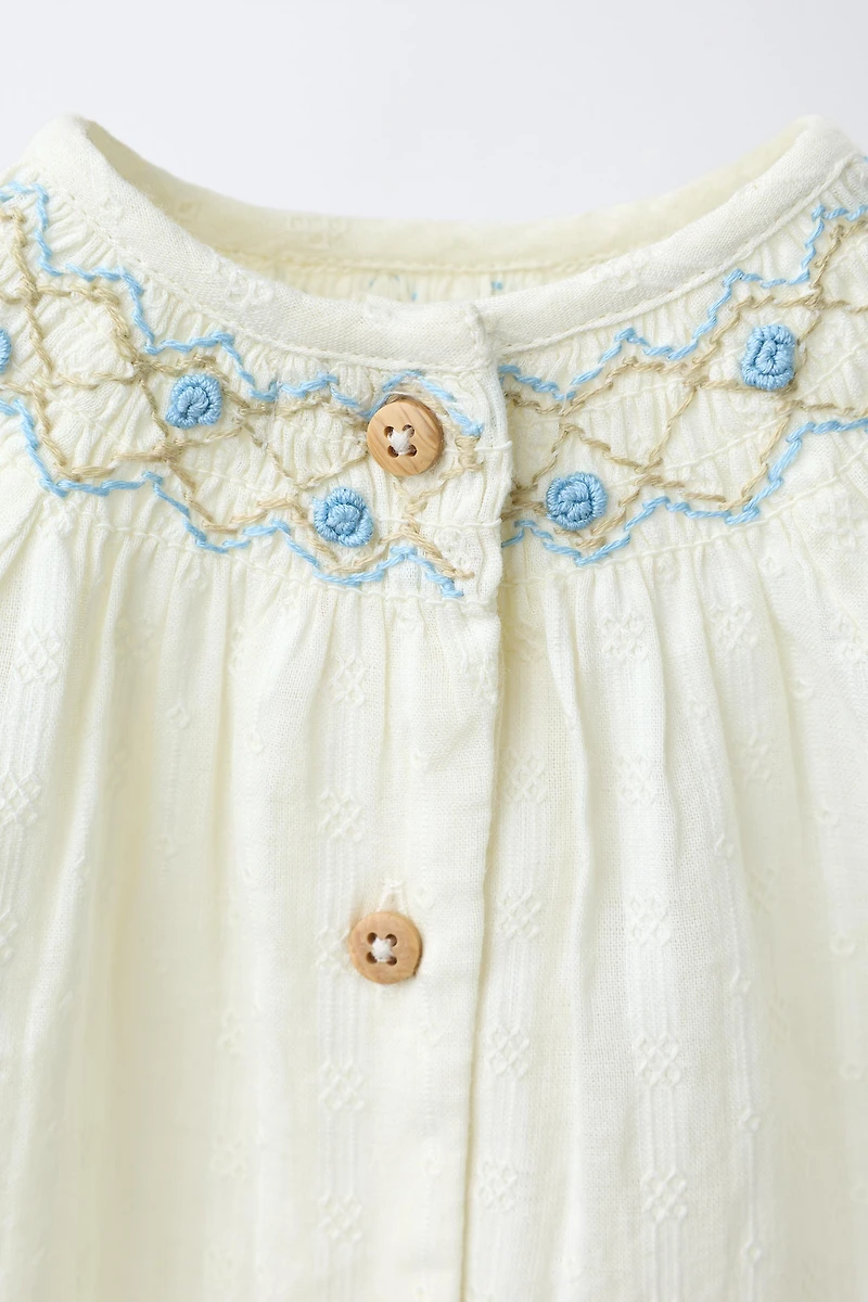 DOBBY SHIRT WITH BOBBLES