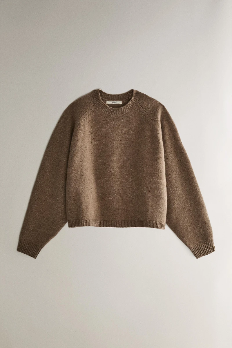 CASHMERE SWEATER
