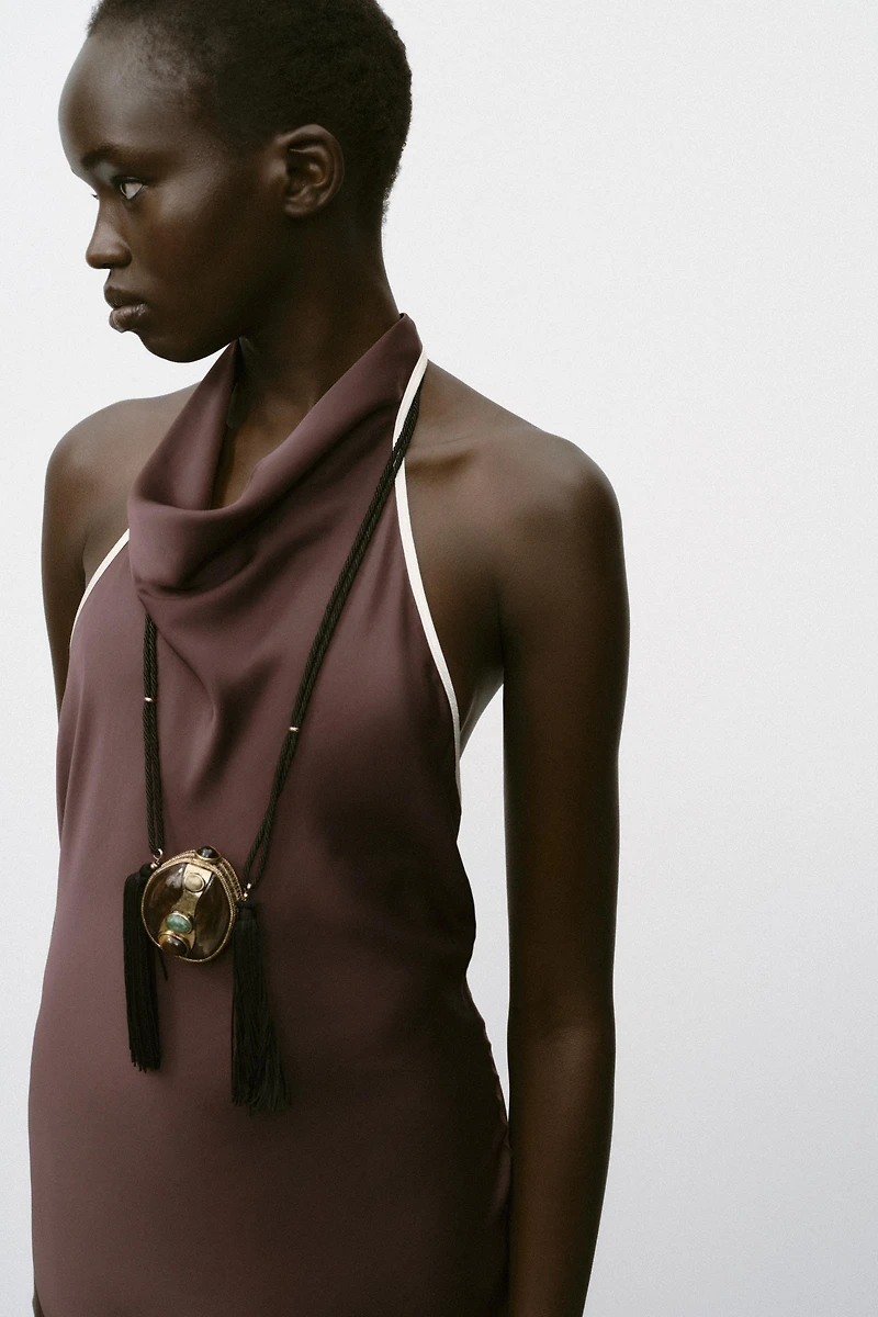ROBE MIDI SATINÉE LISERÉS CONTRASTANTS