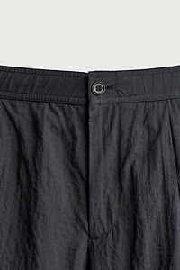 STRAIGHT FIT SEERSUCKER PANTS