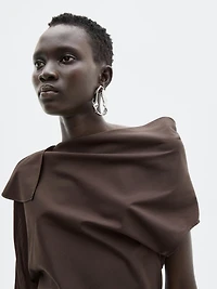 Asymmetric top with neck detail - Limited