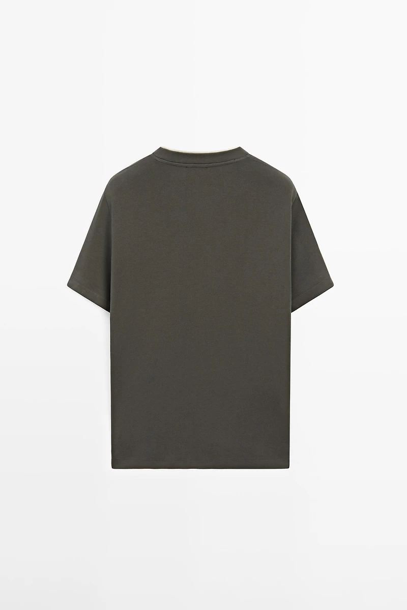 100% cotton T-shirt with contrast neckline