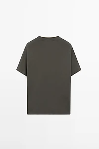 100% cotton T-shirt with contrast neckline