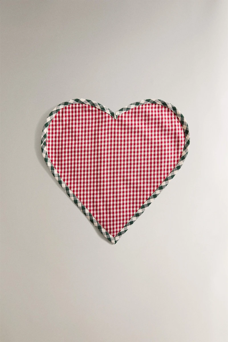 CHRISTMAS HEART PLACEMAT
