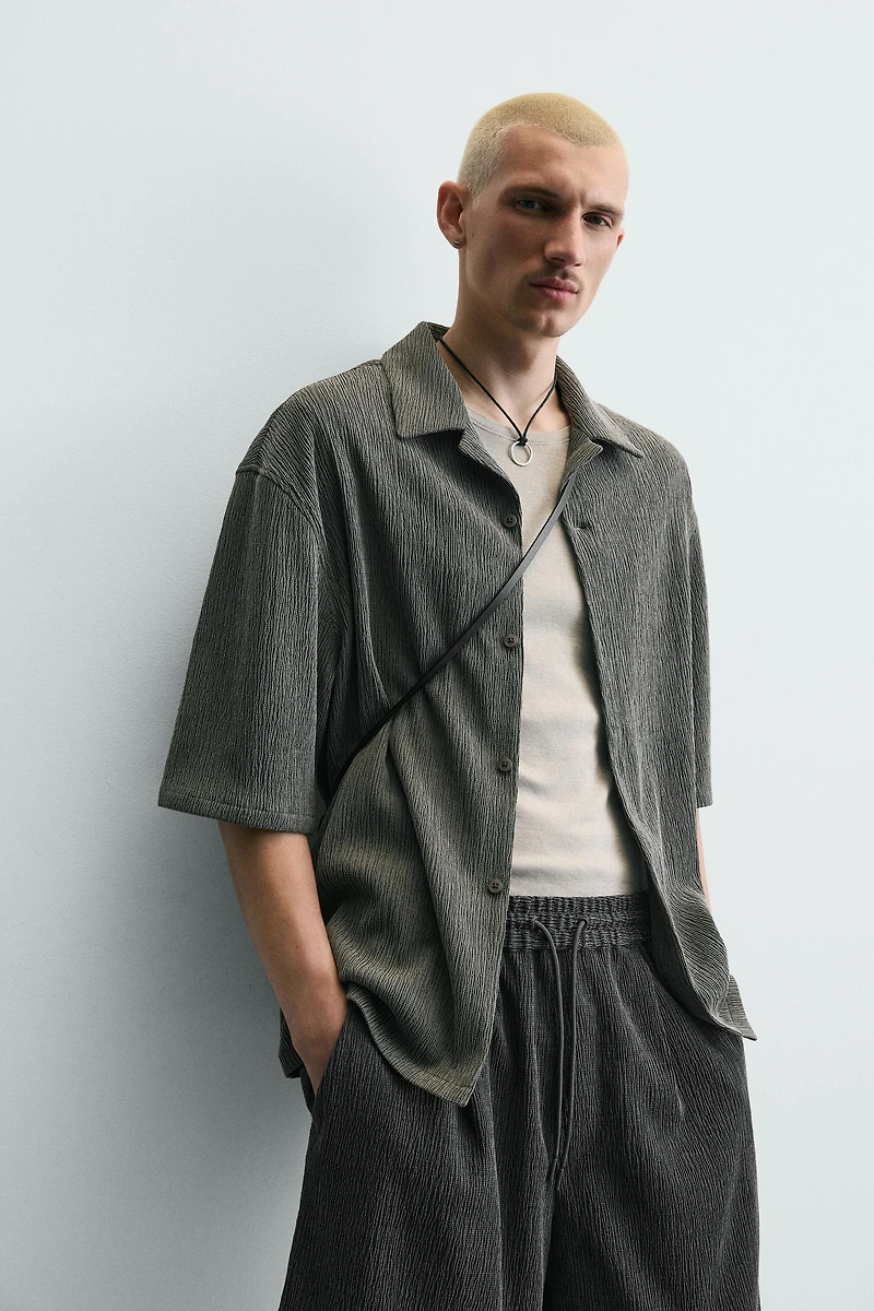 TEXTURED RELAXED FIT SHIRT