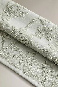 FLORAL JACQUARD BATH TOWEL
