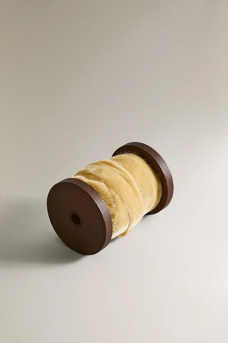 FRAYED VELVET CHRISTMAS GIFT WRAPPING RIBBON