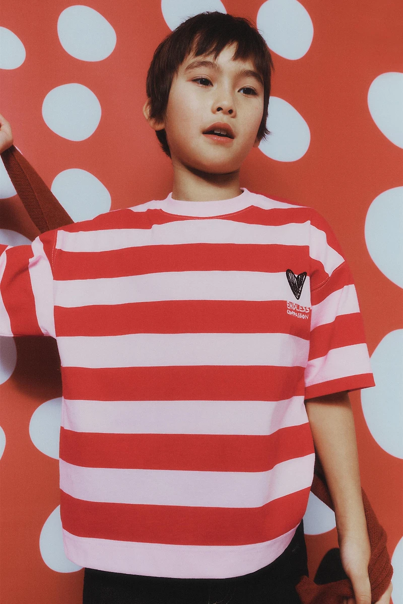 HEART STRIPED T-SHIRT