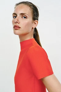 PUFF SLEEVE KNIT TOP