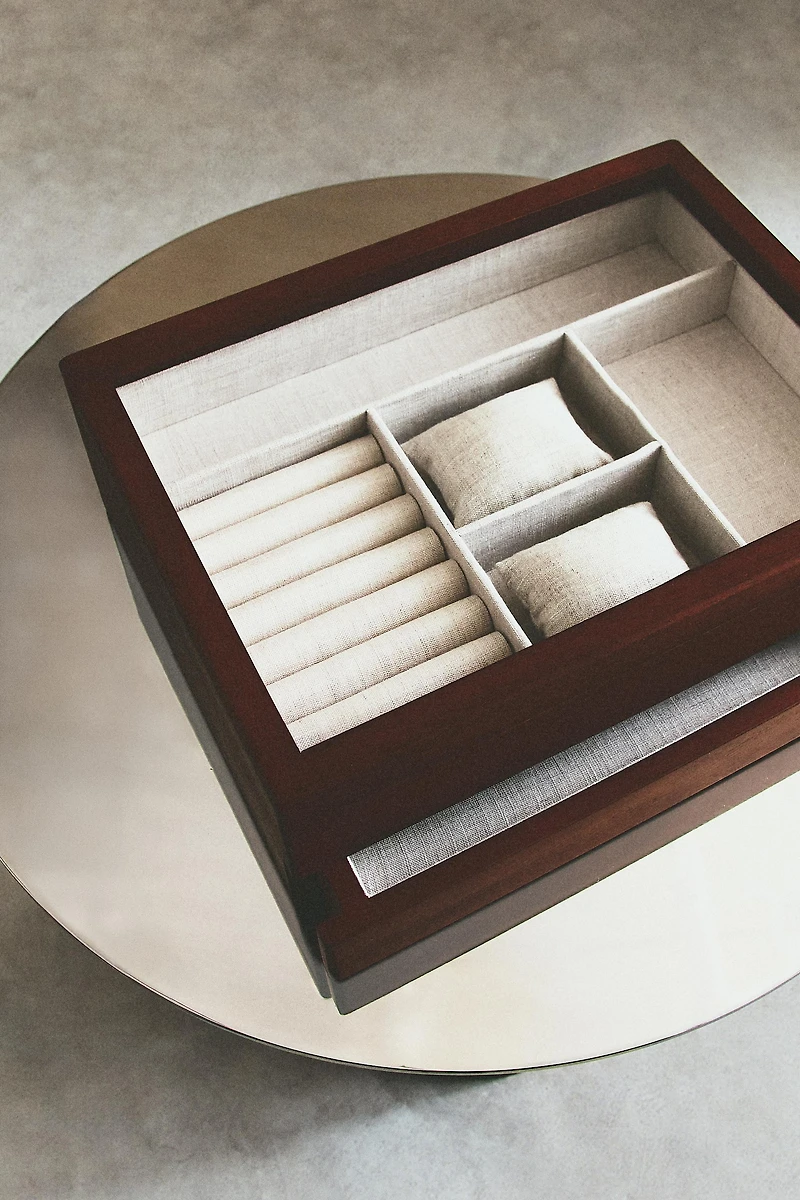 MEDIUM WOODEN JEWELRY BOX