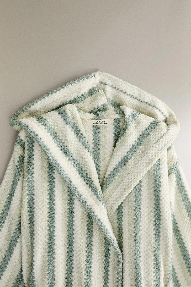 GEOMETRIC JACQUARD BATHROBE
