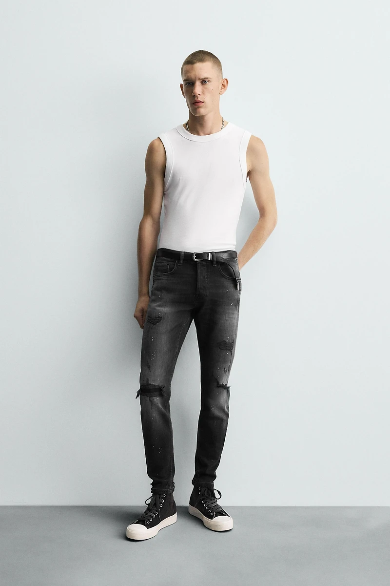 RIPPED SKINNY FIT JEANS