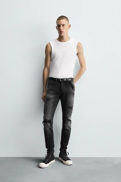 RIPPED SKINNY FIT JEANS