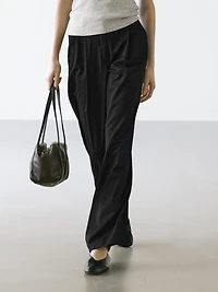 Pleated extra fine wool trousers