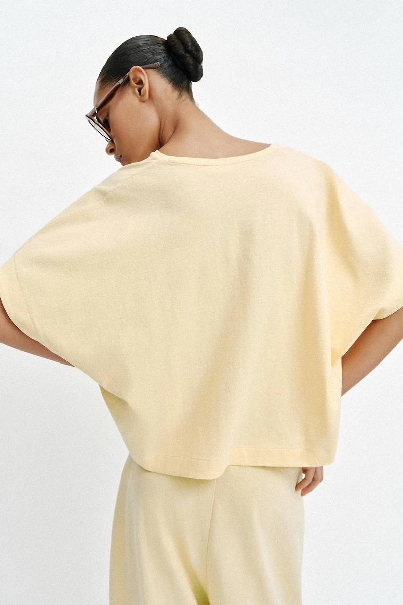 RUSTIC CAPE TOP