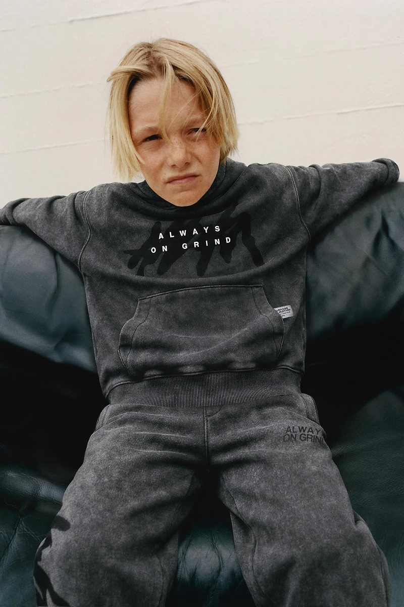 GRAFFITI WASHED EFFECT HOODIE