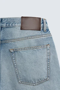 RELAXED FIT JEANS