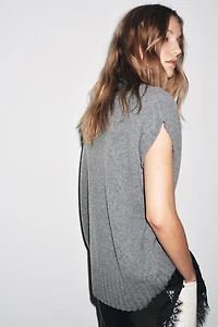 OVERSIZED WOOL KNIT VEST