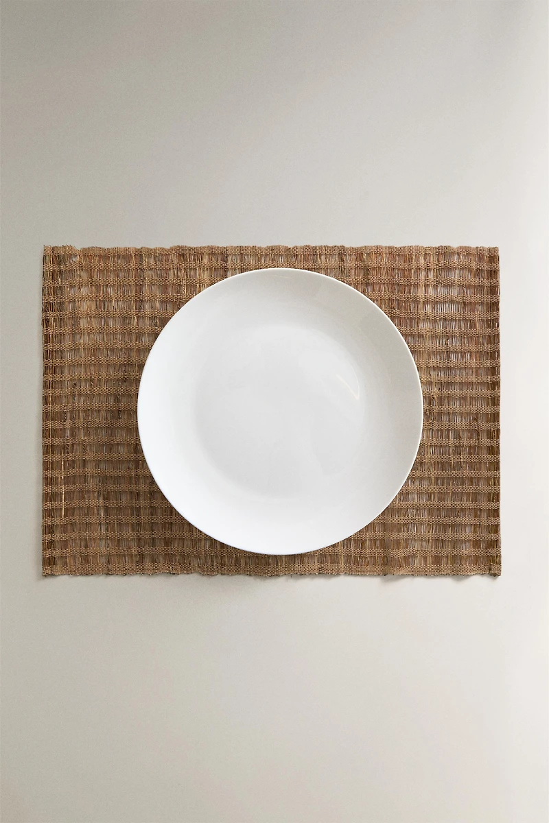 RAMIE PLACEMAT