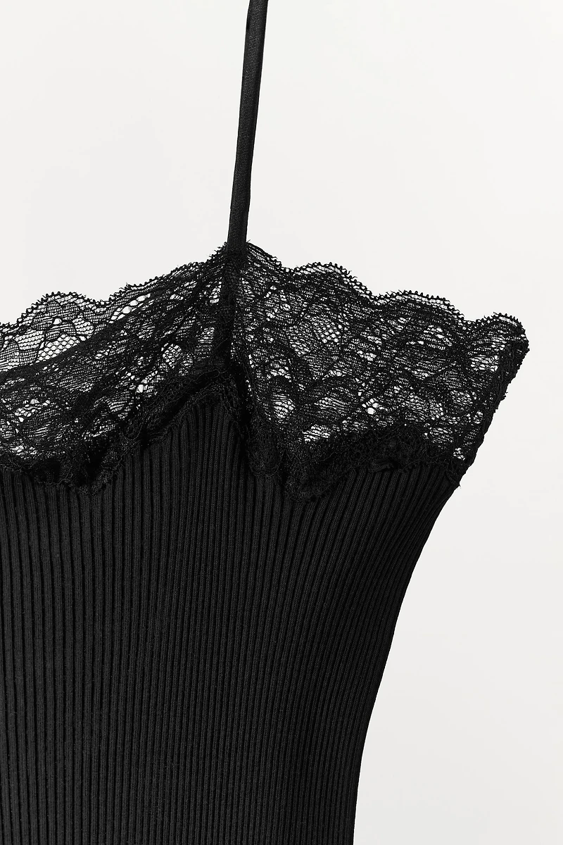 RIBBED LACE TOP
