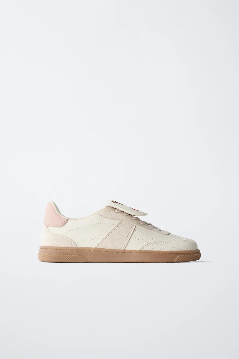 PATCH FLAP SNEAKERS