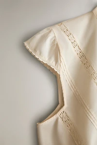 LACE NIGHTGOWN