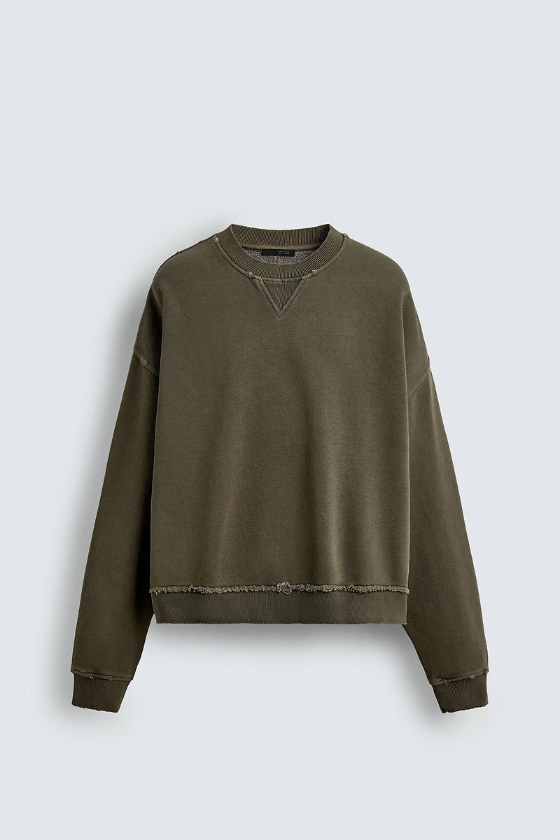WASHED CREWNECK SWEATSHIRT