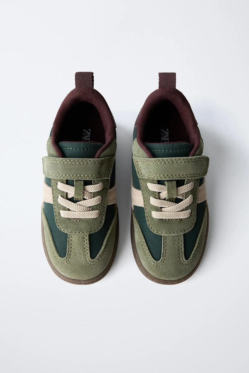 RETRO SNEAKERS