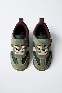RETRO SNEAKERS