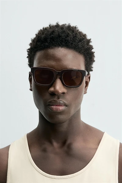 SQUARED SUNGLASSES