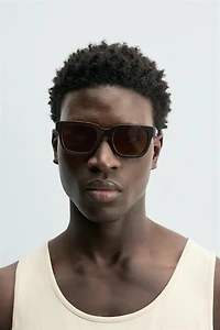 SQUARED SUNGLASSES