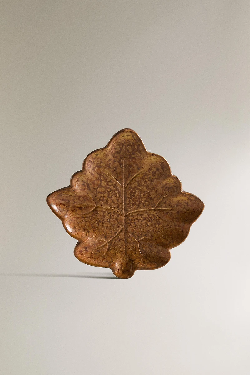 STONEWARE LEAF PLATE