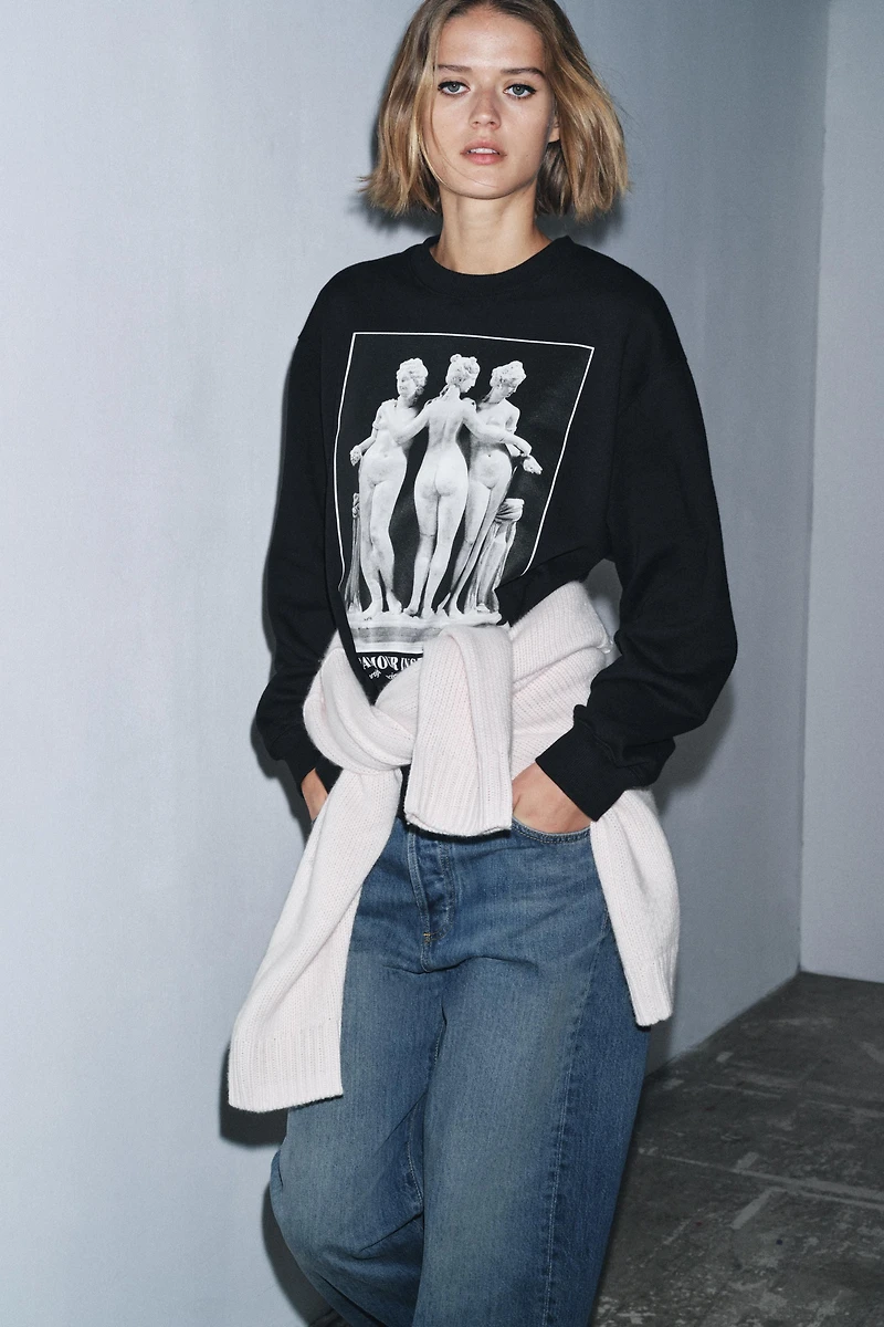 SCULPTURE SWEATSHIRT