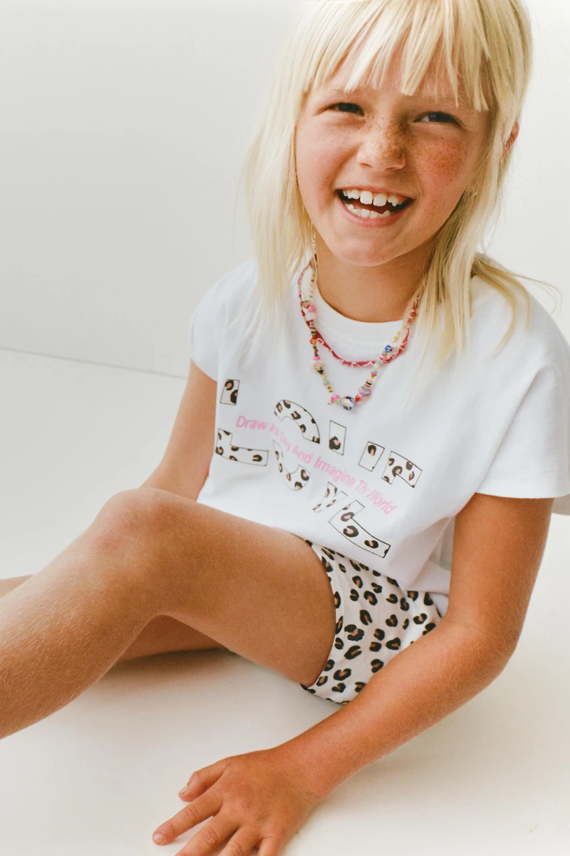 CROPPED T-SHIRT AND PRINTED BERMUDA SET