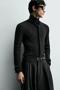 PULL LÉGER CÔTELÉ