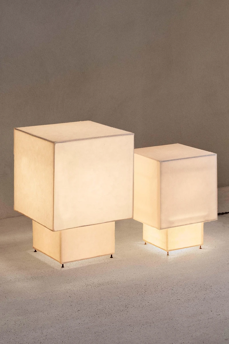 TABLE LAMP S 02