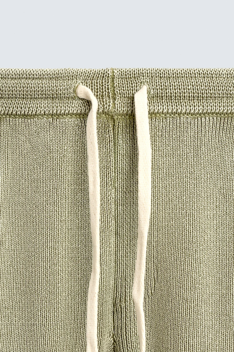 TEXTURED KNIT PANTS