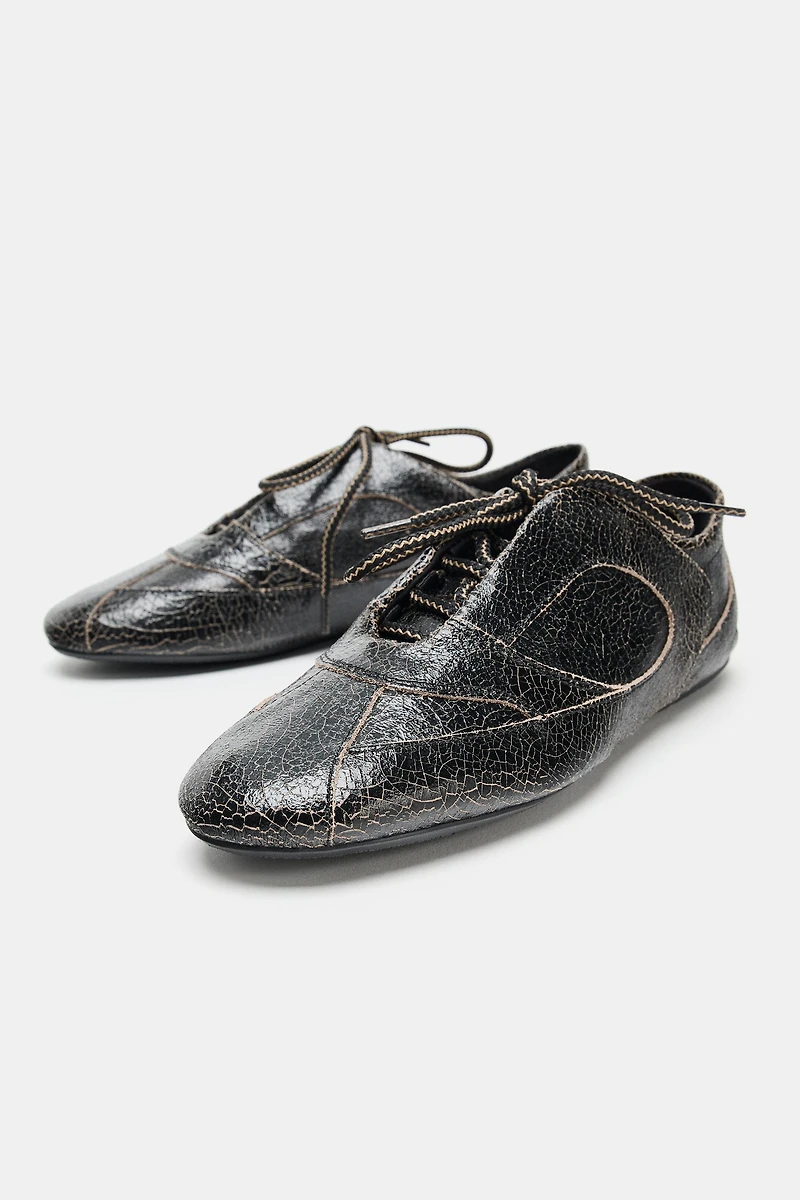 DISTRESSED LEATHER SHOES