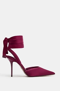CHAUSSURES OUVERTES À TALONS ET BRIDES