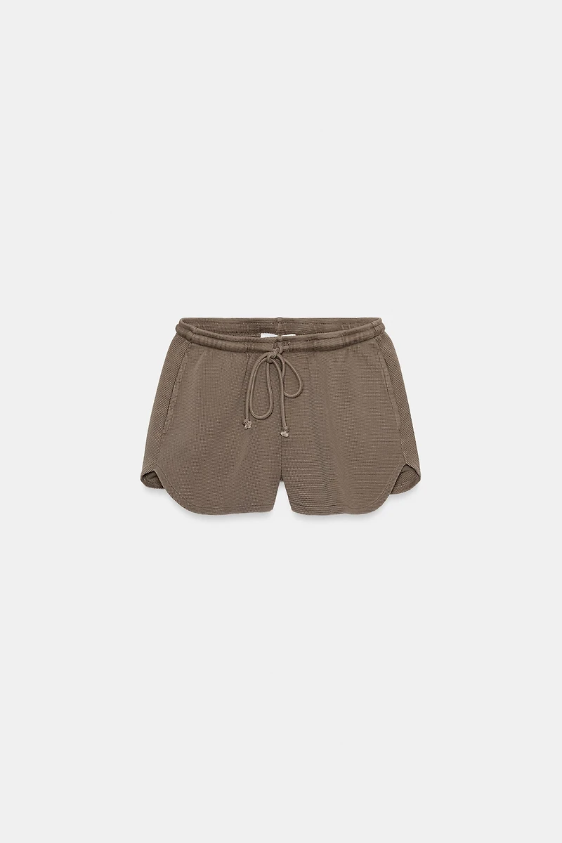 WASHED EFFECT SHORTS