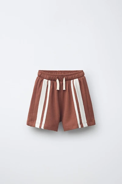 SIDE STRIPE SHORTS