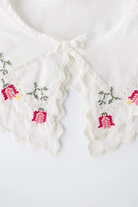 CROSS-STITCH EMBROIDERED POPLIN COLLAR