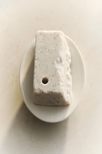 EMBOSSED CERAMIC SOAP DISH