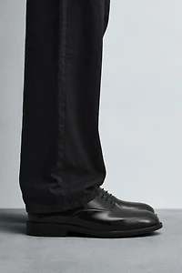 PATENT LEATHER EFFECT DRESS SHOES