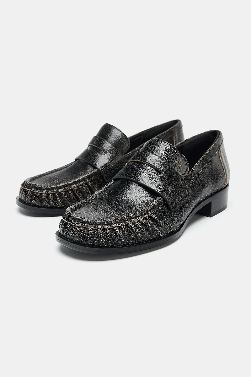 MOCASSINS EN CUIR EFFET USÉ
