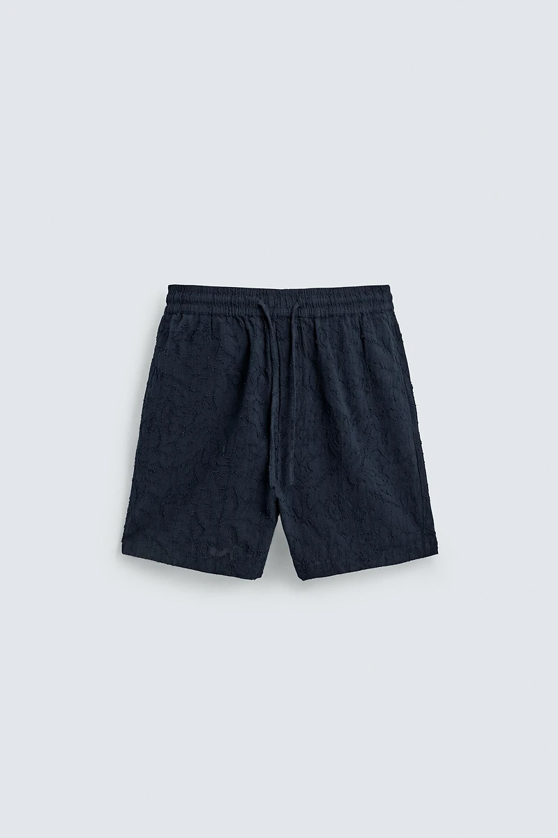 SHORT JACQUARD TEXTURÉ