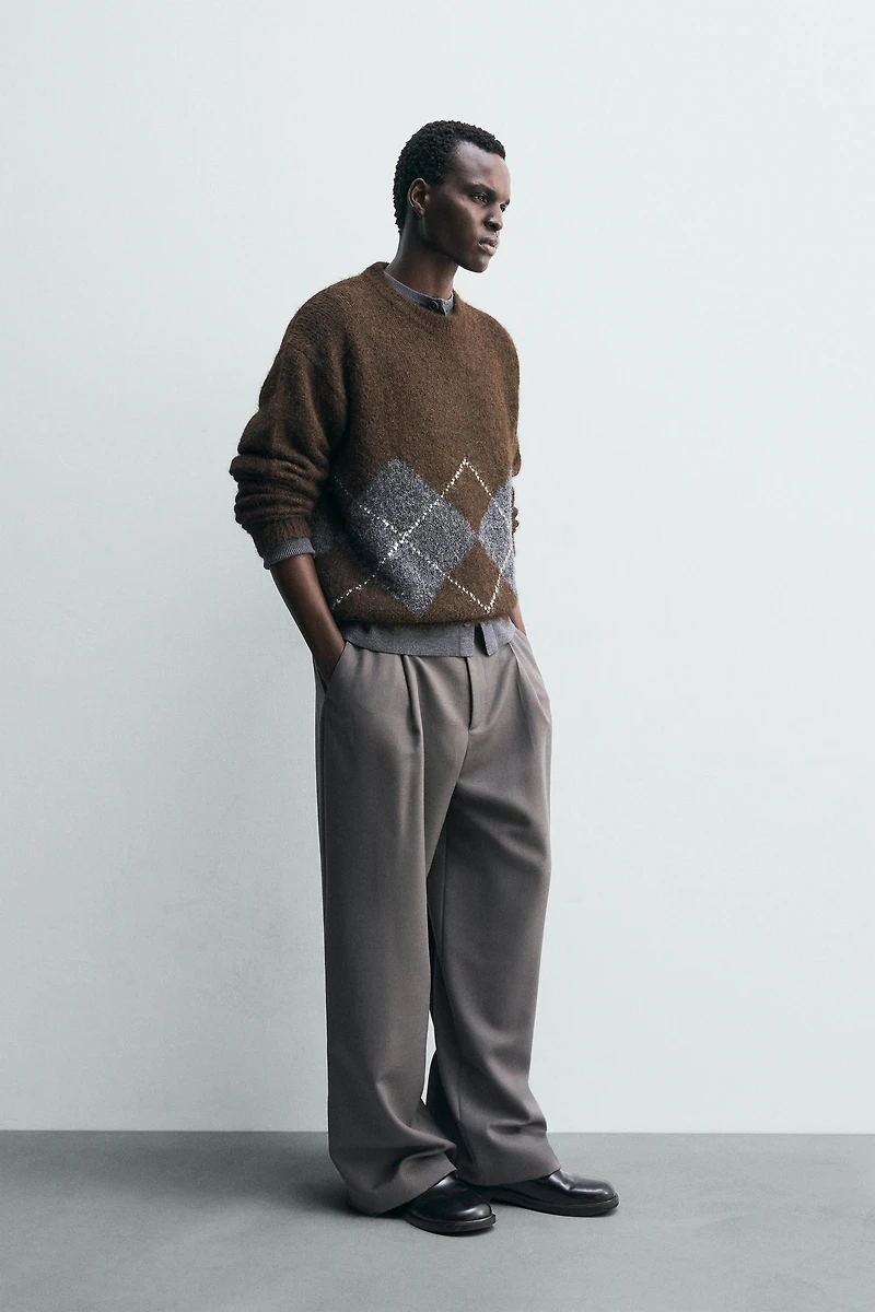 DIAMOND JACQUARD SWEATER