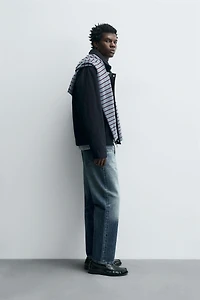 BLOUSON À BRANDEBOURGS ET COL BIMATIÈRE